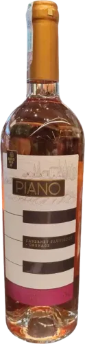 Qırmızı şərab Piano