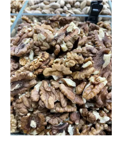 Walnut Kernels